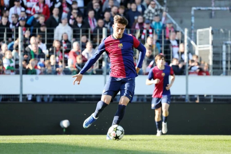 ZYRTARE/ Nga Barcelona në Serie A, Fiorentina prezanton mbrojtësin e