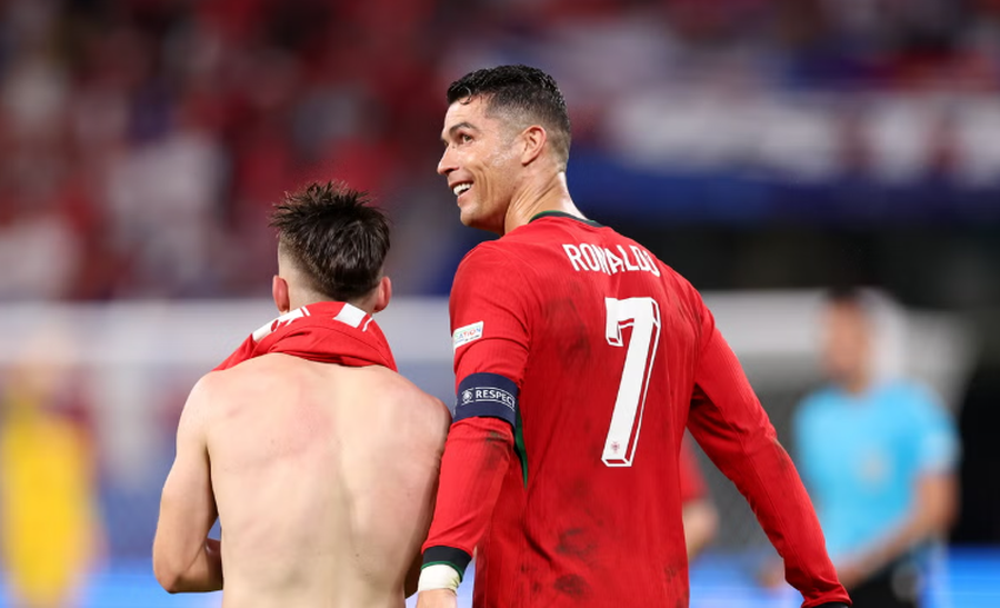 ZYRTARE/ Vetëm 32 milionë euro, Juventus rikthen sulmuesin portugez