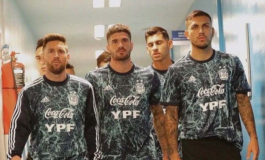 E KRYER/ Messi me “bodyguard” edhe brenda fushe, shoku i