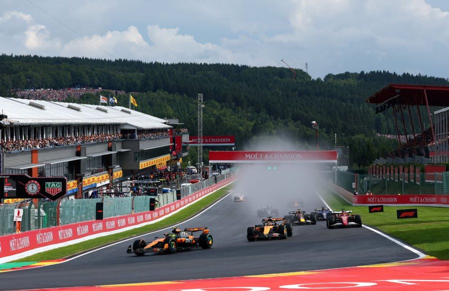 Max Verstappen nga “engjëll në djall”, Piastri thellon
