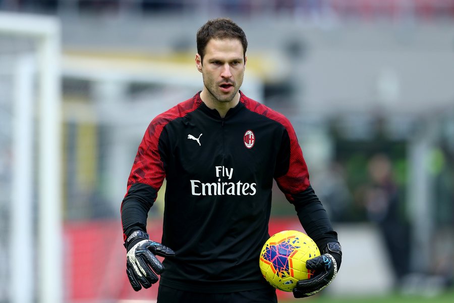 ZYRTARE/ Sot është 38-vjeç! Ish-portieri i Milan dhe Chelsea