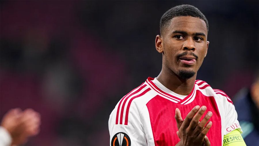 E KRYER/ Vizitat mjekësore dhe më pas firma, talenti i Ajax