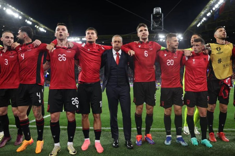 Dëmtimet e kanë penalizuar, mesfushori i Kombëtares ndez