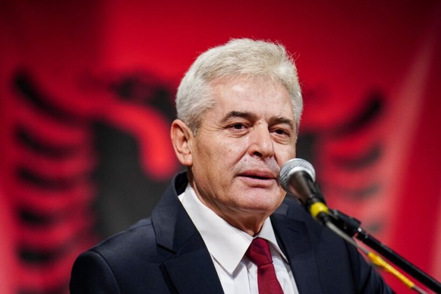 “Me pasion dhe zemër”, politikani Ali Ahmeti mesazh patriotik