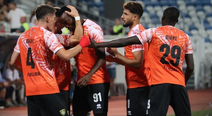 Ballkani “qesh” ndaj Shamrock Rovers, Drita përmbyset nga