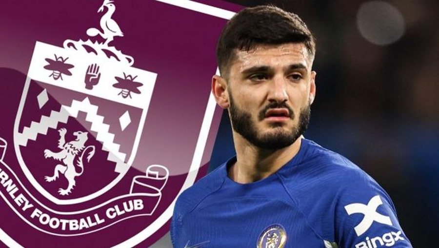 Trajneri i Burnley i bën “golin” Armando Brojës, merr