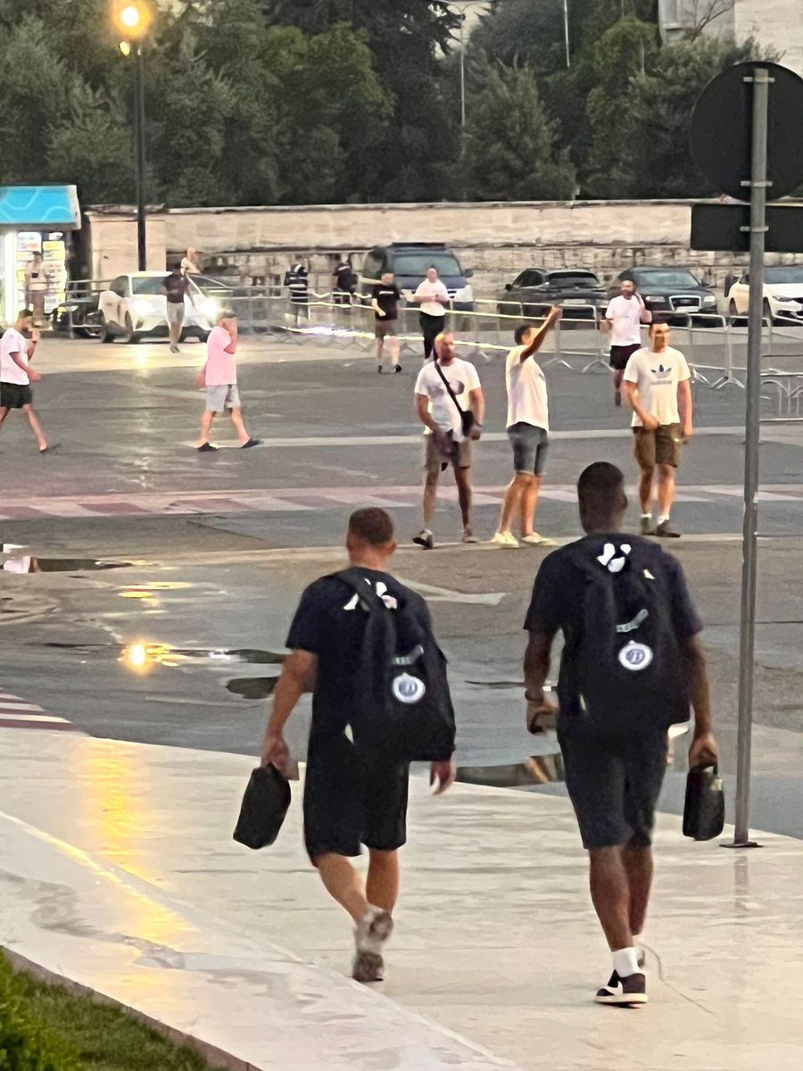 Dy afrimet e fundit, Berisha dhe Guindo largohen pak minuta para ndeshjes