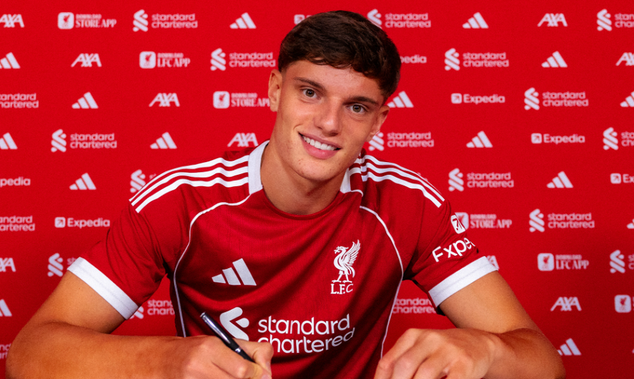 ZYRTARE/ Liverpooli shpenzon për mbrojtjen, transferon talentin italian