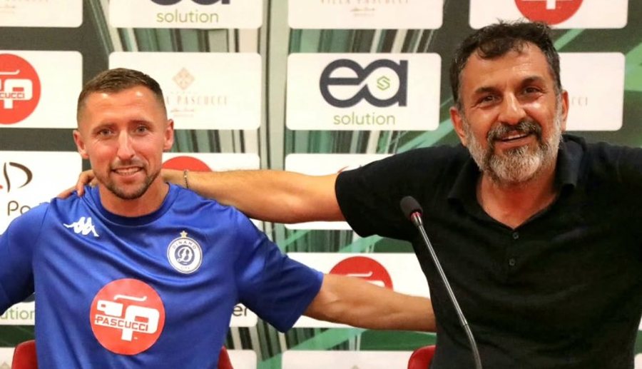 ZYRTARE/ Dinamo prezanton transferimin e bujshëm, nën urdhrat e