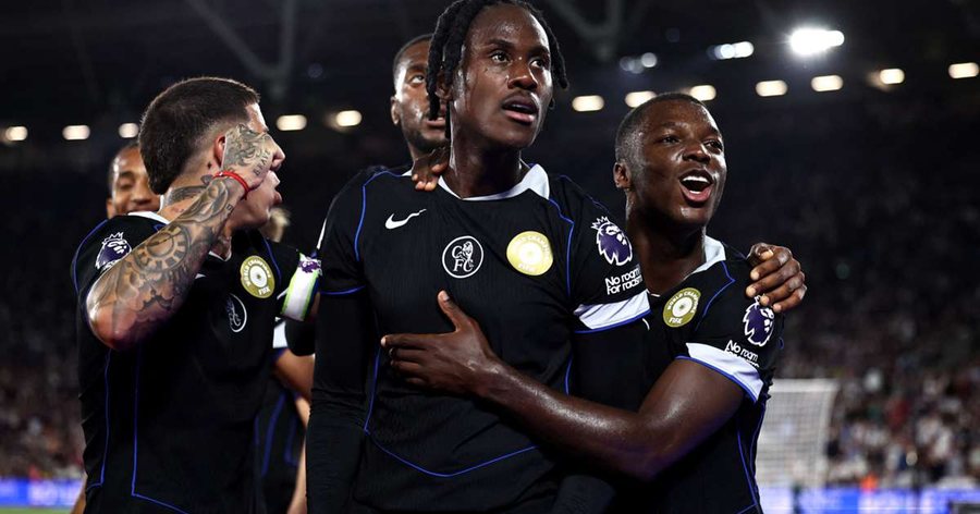 VIDEO/ Chelsea fiton derbin e Londrës, bën për “uji të