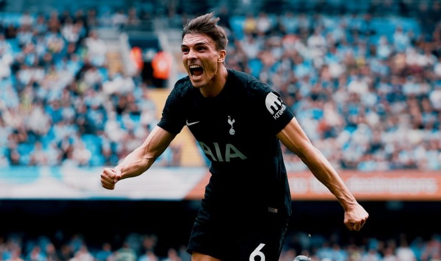 VIDEO/ Tottenham “shkund” Cityn në transfertë, ekipi i