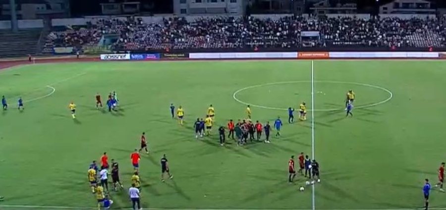VIDEO/ Gafë “fëmijësh” nga ish-i i Realit që i