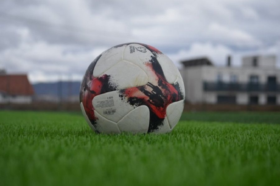 Sot zbresin në fushë klubet e kryeqytetit, ja përballjet e