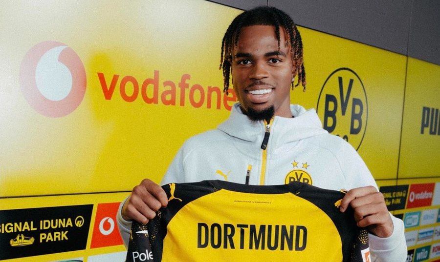 ZYRTARE/ Nuk kishte vend në projektin e Chelsea, Dortmundi transferon