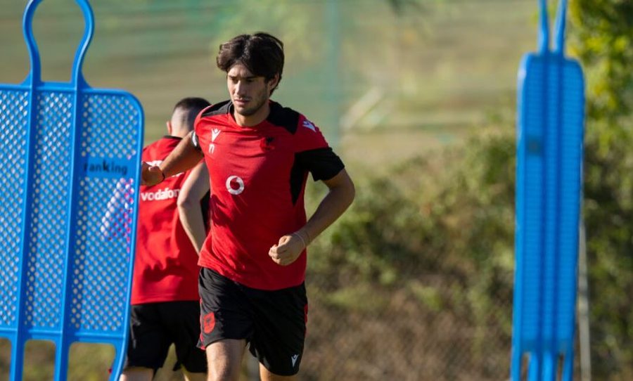 Gati për të marrë minuta te Kombëtarja A, Cristian Shpendi