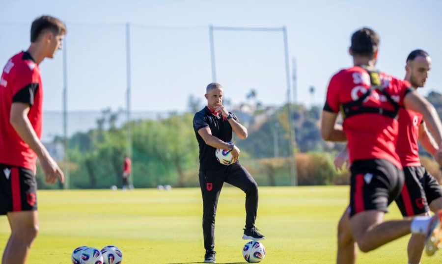 Sylvinho lë Brojën në stol, sulmin ia beson lojtarit më