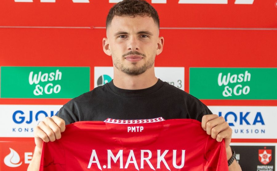 ZYRTARE/ Albion Marku rikthehet në kryeqytet, mbrojtësi prezantohet te
