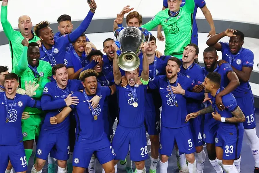 ZYRTARE/ Ka fituar Champions League me “Blutë”, mbrojtësi