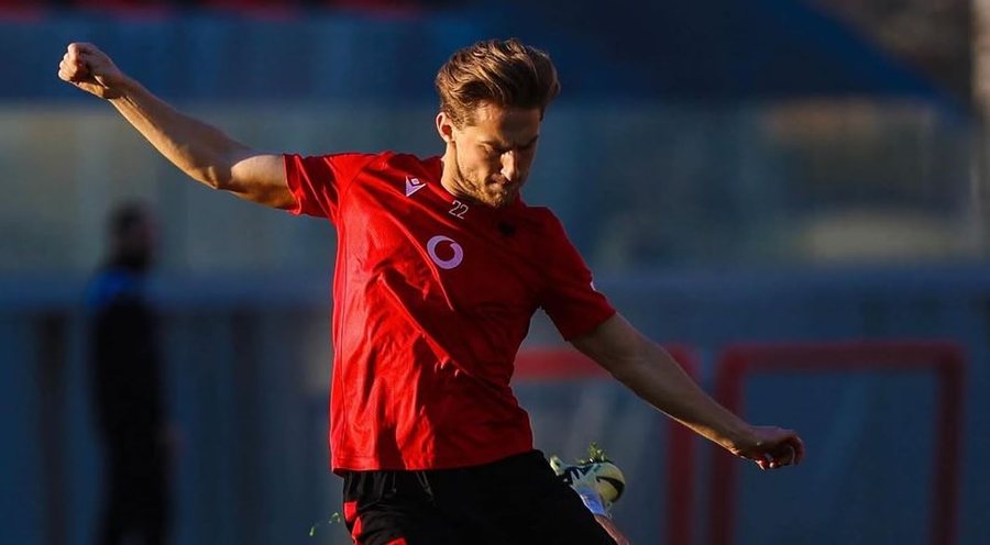 Është harruar nga Sylvinho, FSHF uron 26-vjeçarin e