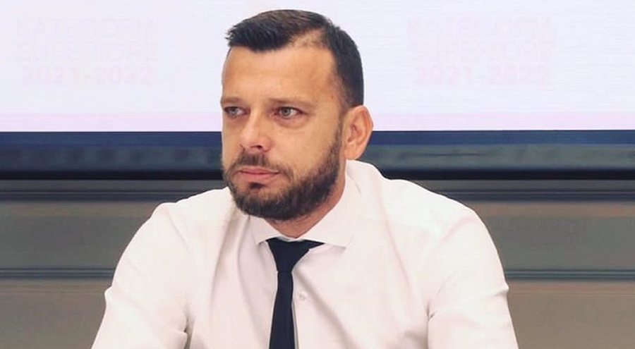 5 fitore në 5 ndeshje dhe 14 gola të shënuar, Bledi Shkëmbi