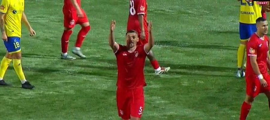 E PAPRECEDENTË/ Arbitri e nxorri me të kuq, Altin Bytyçi kapet