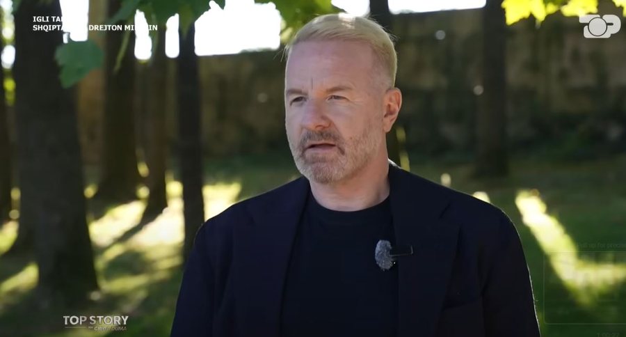 “I gatshëm të kontribuoj për vendim tim, flas me