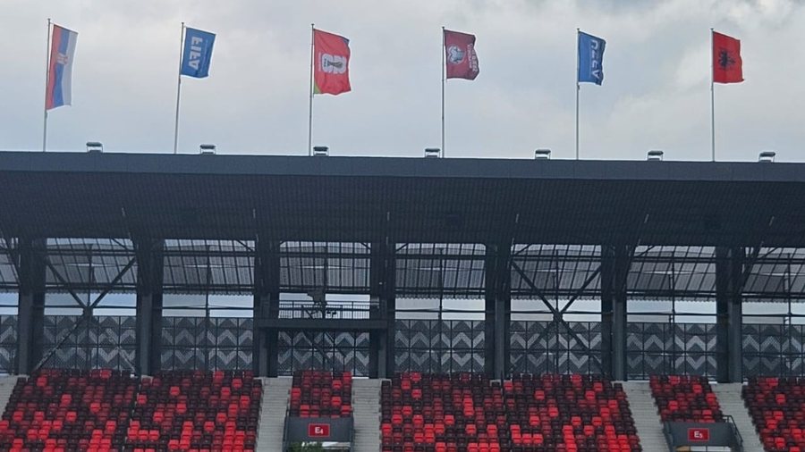 FANTASTIKE/ Mungoi dje në stadium gjatë stërvitjes së