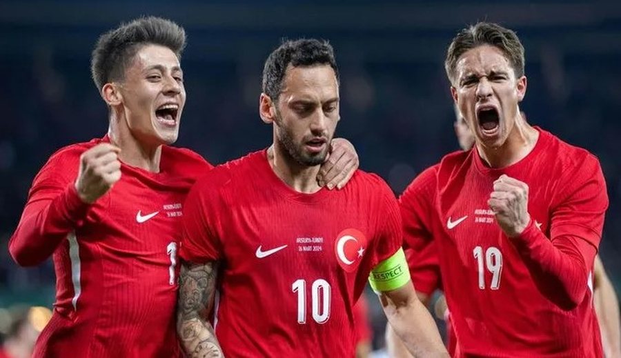 Calhanoglu “pa doreza”, mesfushori i Interit thur elozhe për