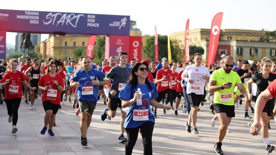 ‘Maratona Fan Run’ sot në Tiranë, nis nga sheshi