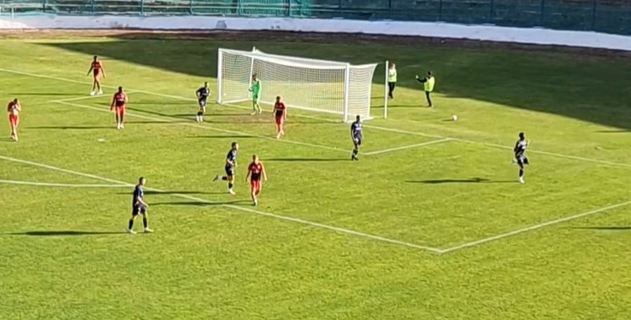 VIDEO/ 12 gola në 3 ndeshje! Laçi dhe Pogradeci luajnë