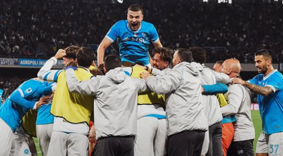 VIDEO/ U turpëruan në Champions, Napoli bën