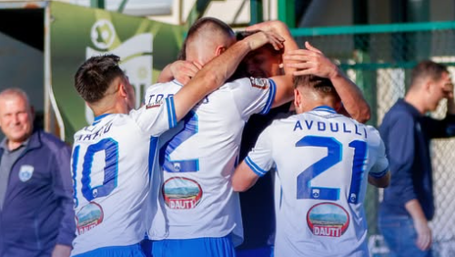 Nevil Dede “turpëron” kryqytetasit,