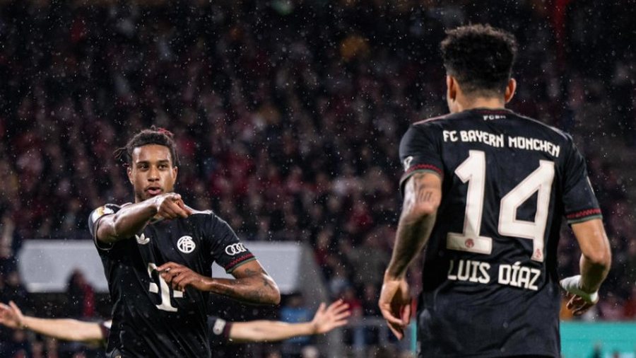 VIDEO/ Përmbysje spektakolare! Bayern Munich s’ndalet as në