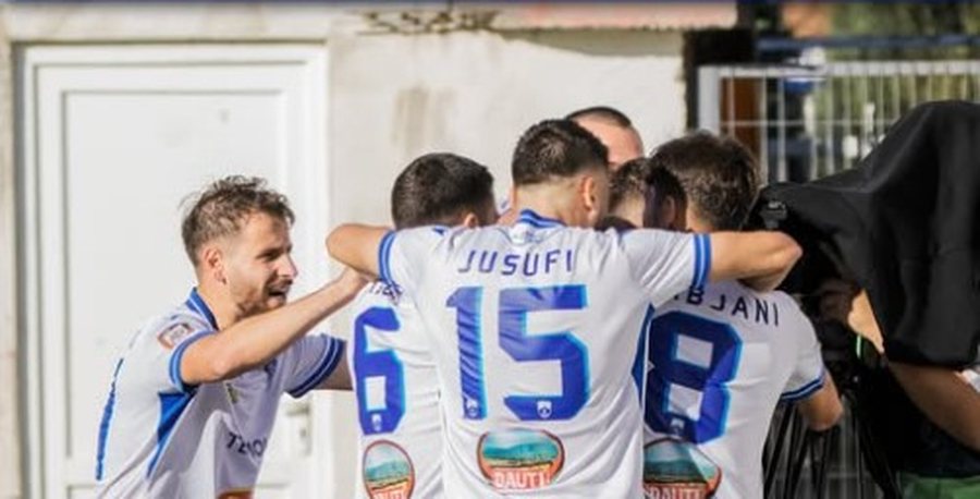 Kryeqytetasit humbin terren në Superligë, Nevil Dede vuan