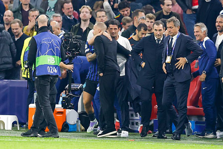 ZYRTARE/ Paraqitje e dobët në Champions League, klubi shkarkon