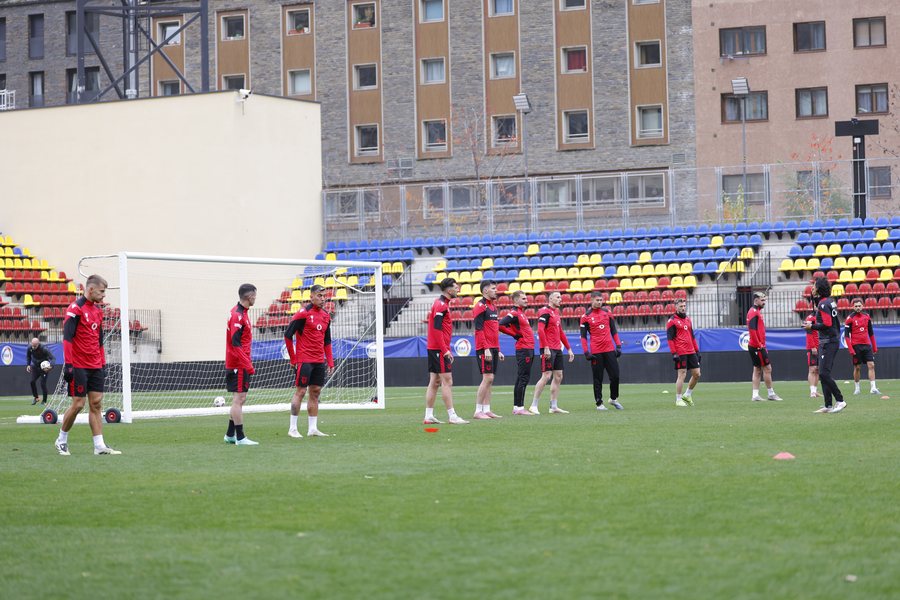 Pas Andorrës radhën e ka Anglia, Kombëtarja në