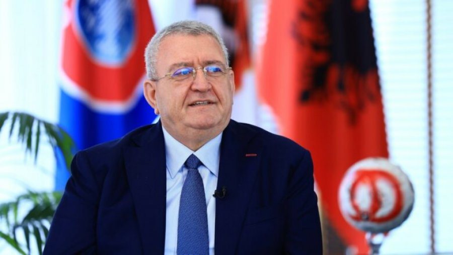 “Historia po shkruhet me krenari”, presidenti i FSHF-së Armand