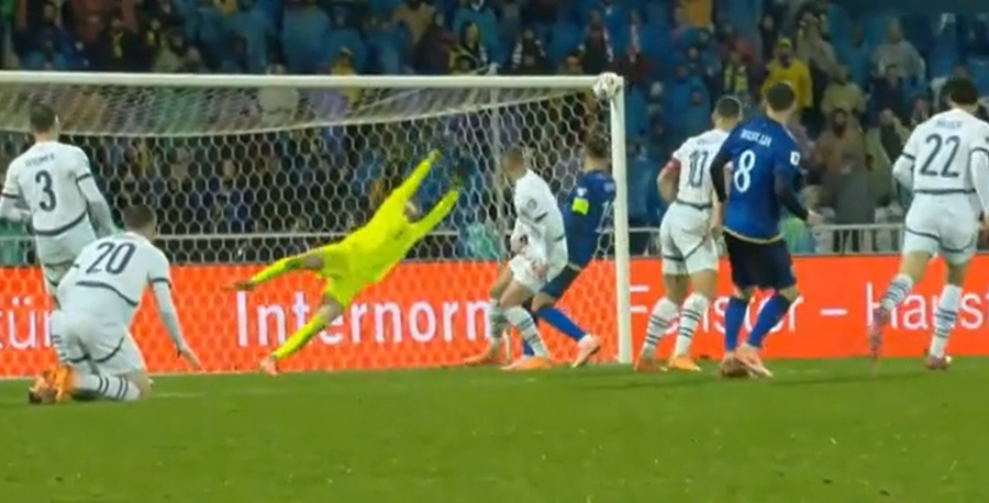 LIVE/ “Shpërthen” festa në Prishtinë, mesfushori i