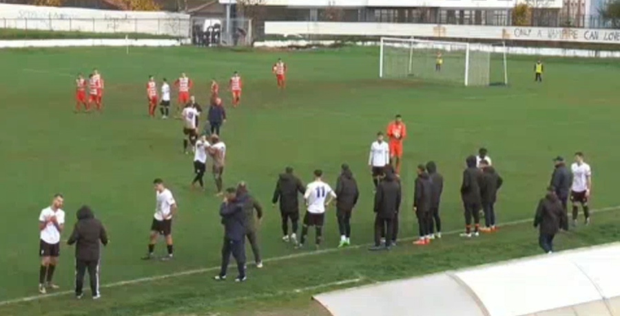 VIDEO/ Penalltia në Peshkopi shkakton trazira, ekipi i Kategorisë