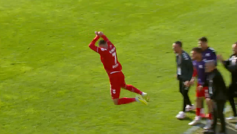 VIDEO/ SUPERGOL në “stilin Ronaldo”! Odise Roshi s’i fik