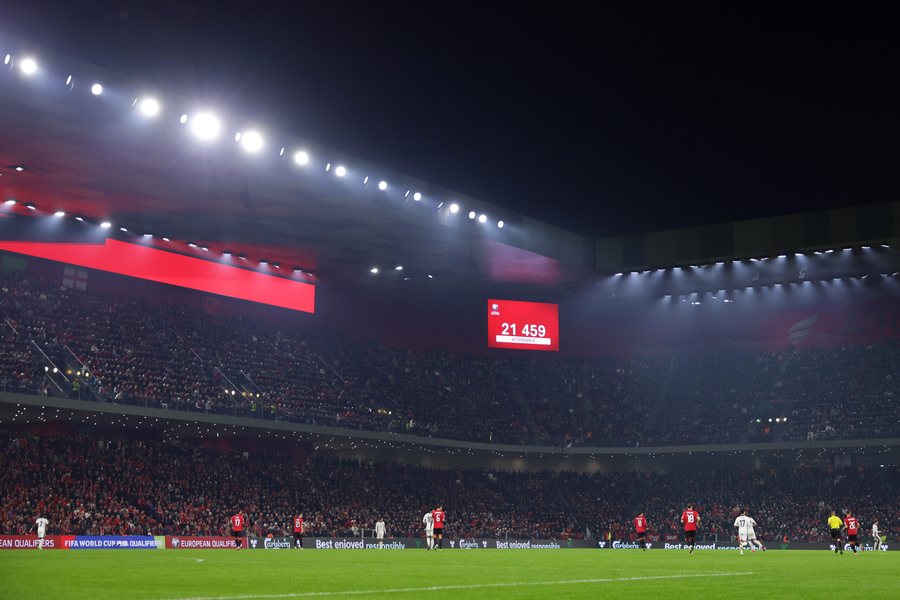 Sjellja e gabuar e tifozëve në Shqipëri - Angli, FIFA gjobit