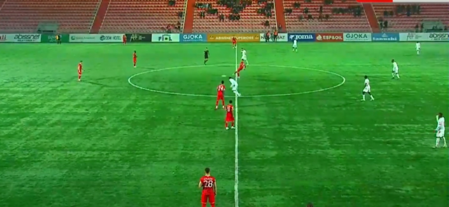 LIVE/ Dy raste flagrante në “Arenën e Demave”, Qirko