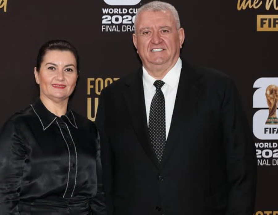 Në Washington krah bashkëshortes, presidenti i FSHF-së Armand