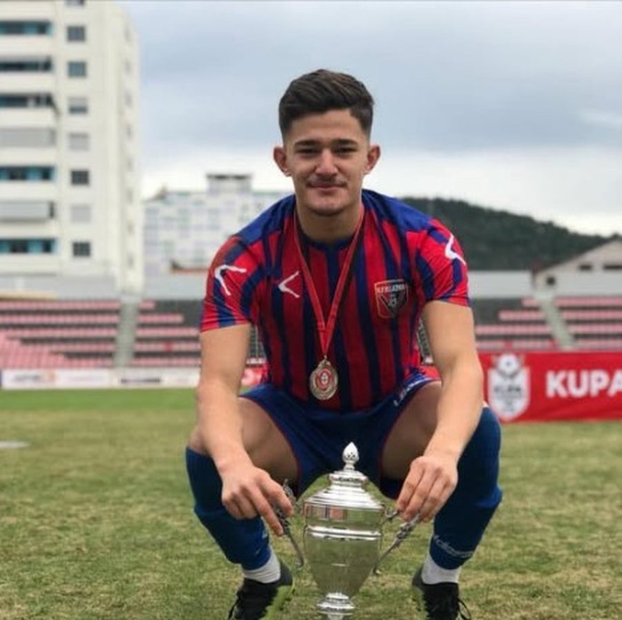 “Dërrmoi” i vetëm Tiranën në derbi, Vllaznia ia