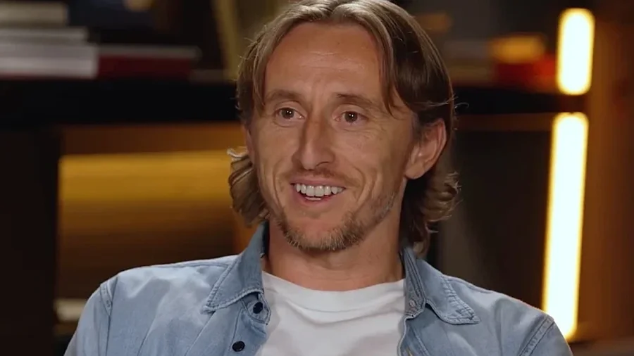 Luka Modric i rikthehet “Topit të Artë”: Kurrë se