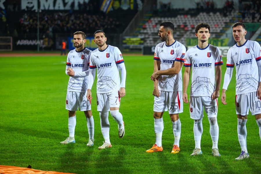 5 jav&euml; pa fitore, Bekim Balaj me shok&euml; &ldquo;tradhtojn&euml;&rdquo;