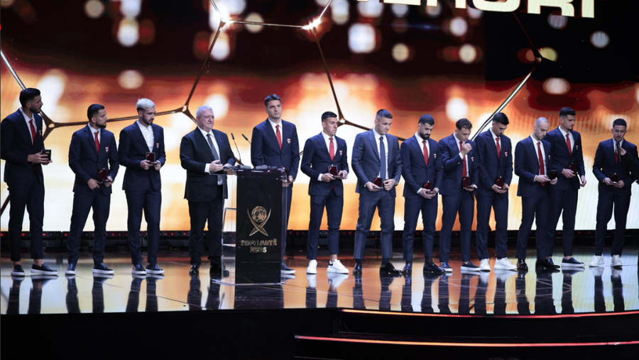 &ldquo;&Euml;nd&euml;rr Bot&euml;rori&rdquo;, futbollist&euml;t e