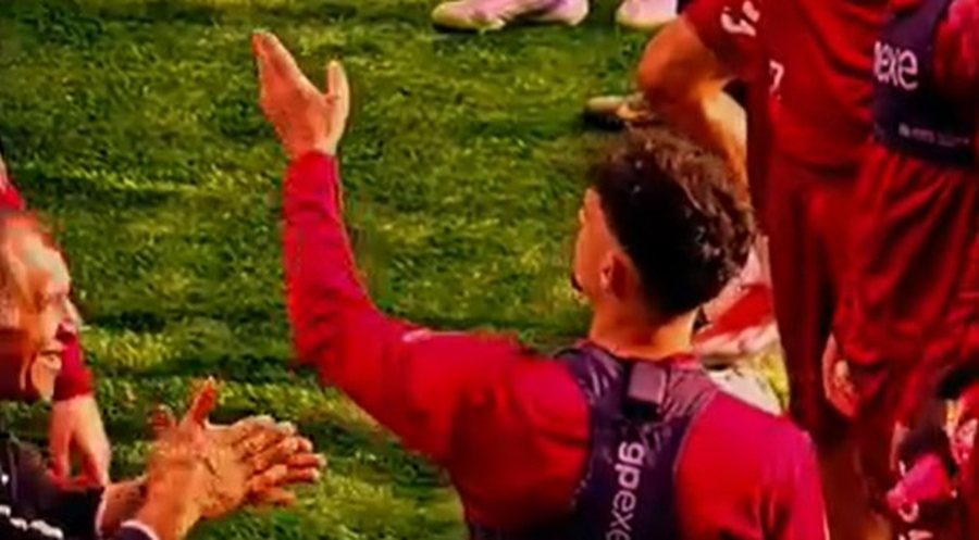 K&euml;rcet shpulla te Partizani, e &ldquo;p&euml;son&rdquo; mesfushori q&euml;