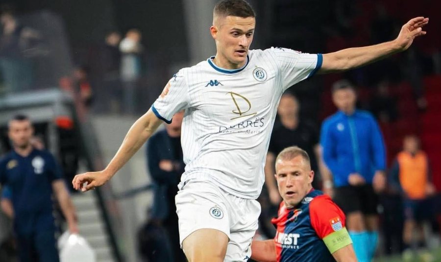 FOTOLAJM/ Babait t&euml; Baton Zab&euml;rgj&euml;s nuk i &ldquo;del