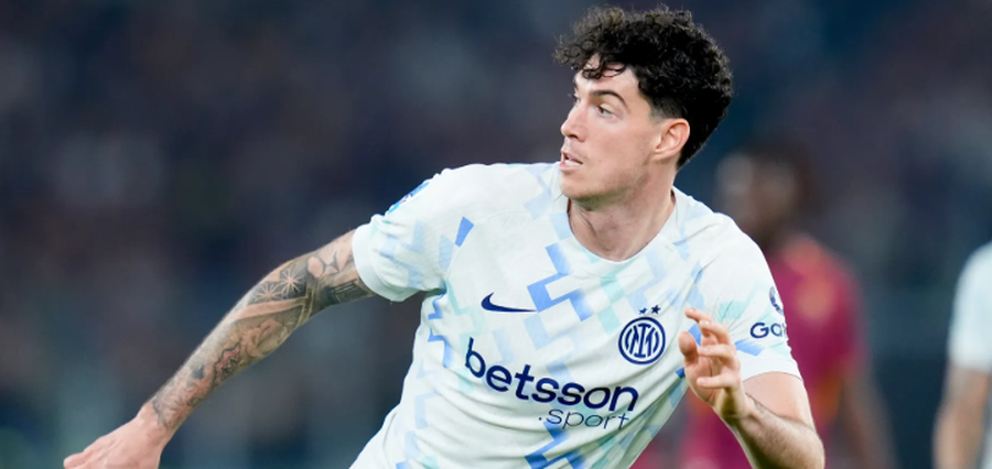 Transferimi i p&euml;rfolur i Baston tek Barcelona, gazetari Romano b&euml;n